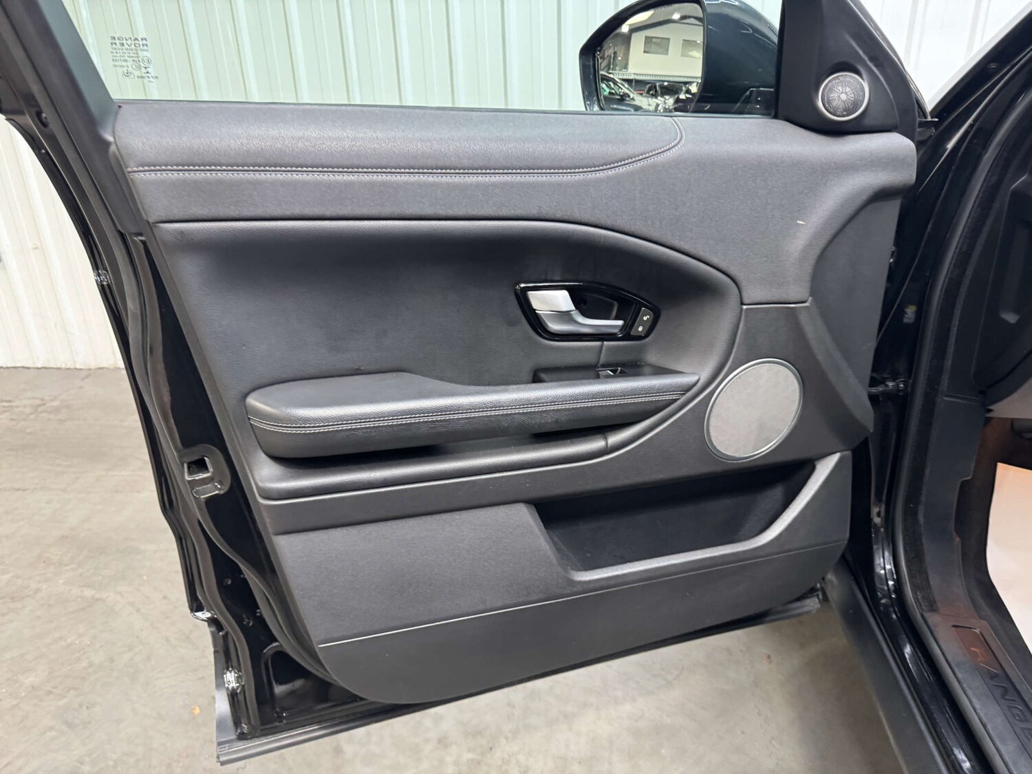 Used Land Rover Range Rover Evoque 2017 for sale - 76363718: Photo 61