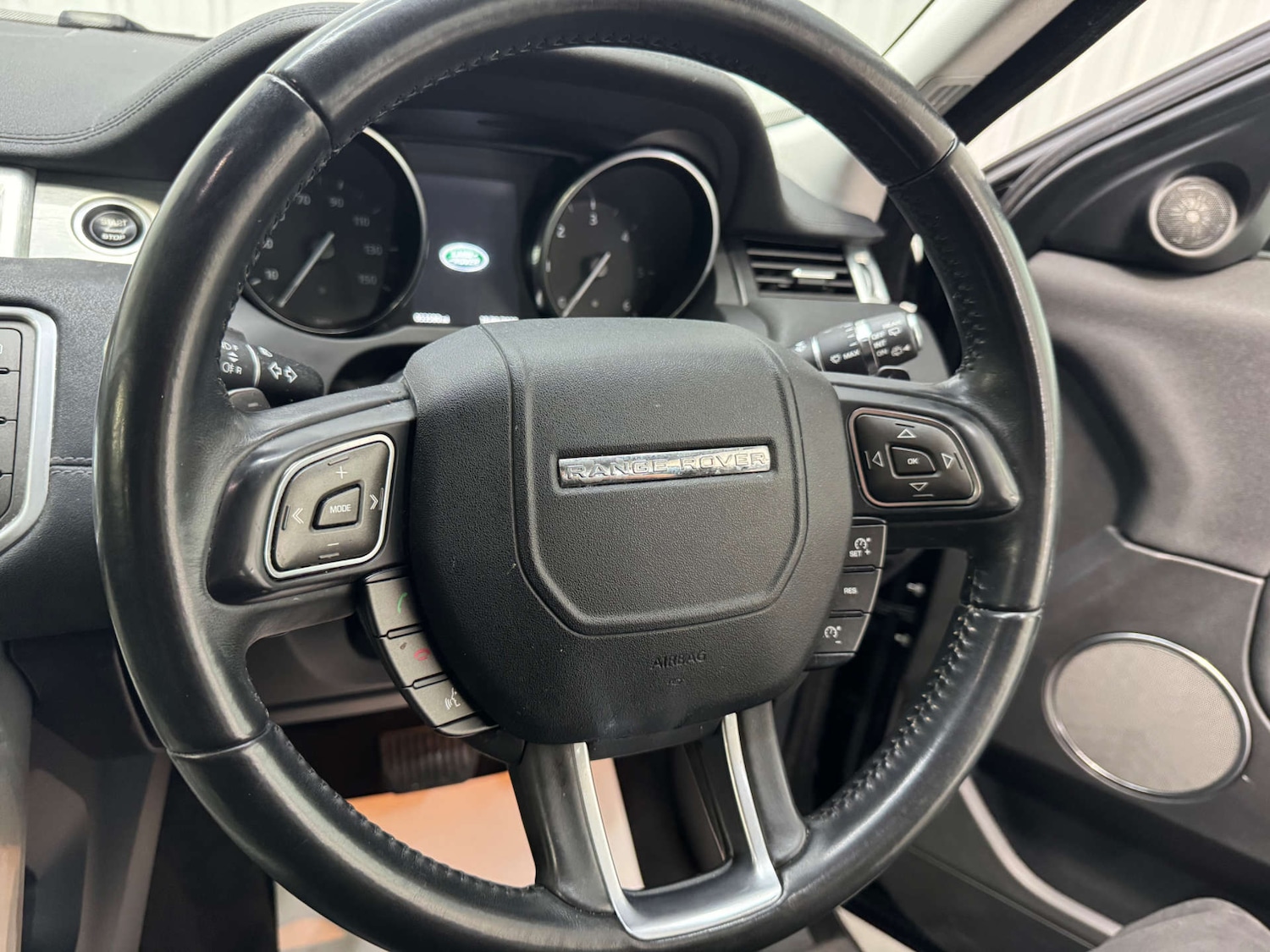 Used Land Rover Range Rover Evoque 2017 for sale - 76363718: Photo 79