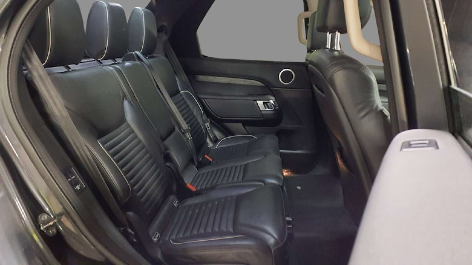 Used Land Rover Discovery 2019 for sale - 77548565: Photo 13