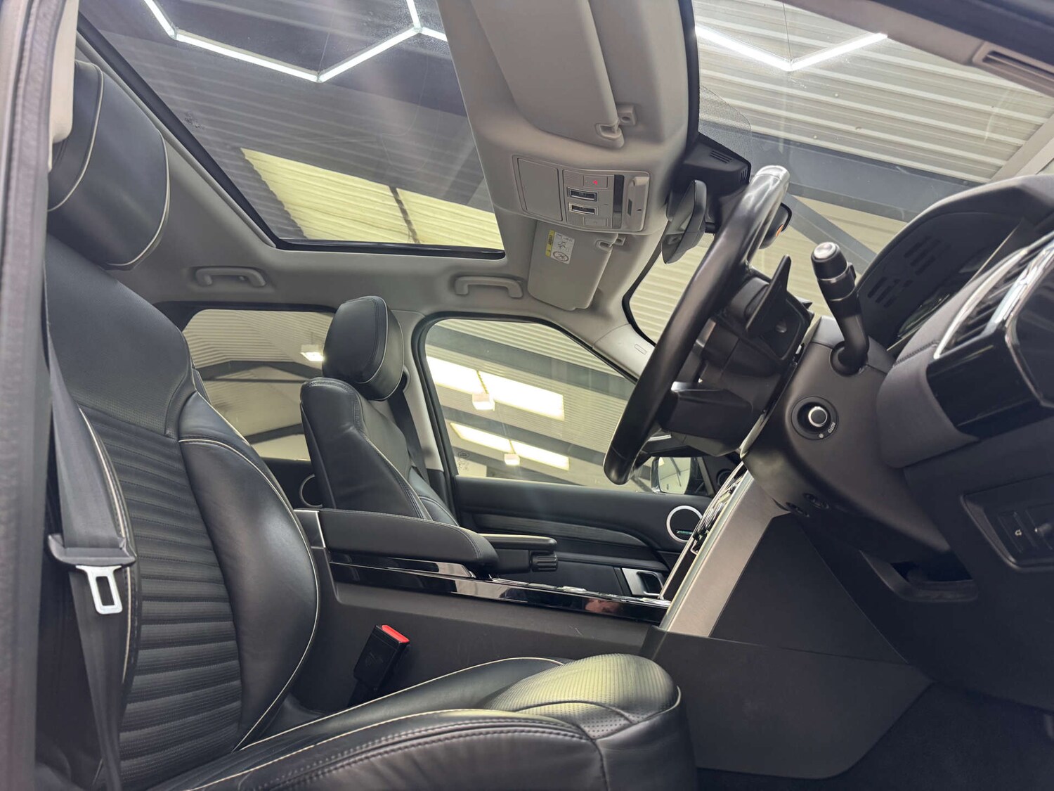 Used Land Rover Discovery 2019 for sale - 77548565: Photo 51