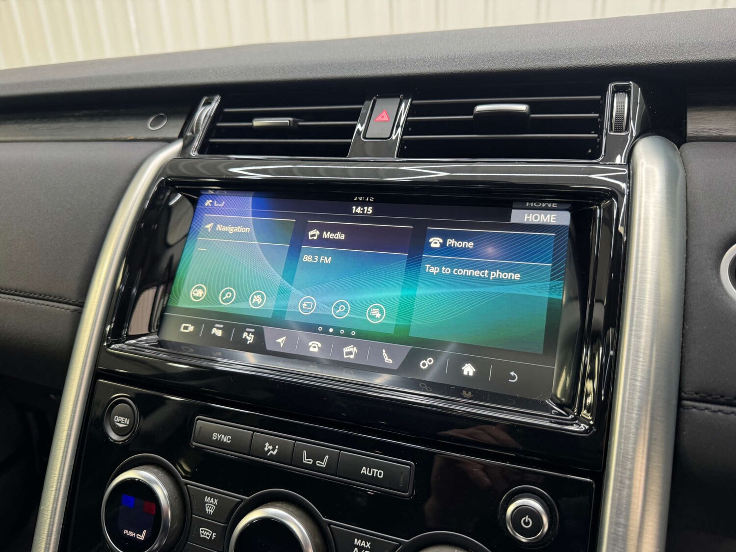 Used Land Rover Discovery 2019 for sale - 77548565: Photo 88