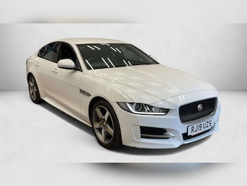 Used Jaguar XE 2019 for sale - 79293629: Photo