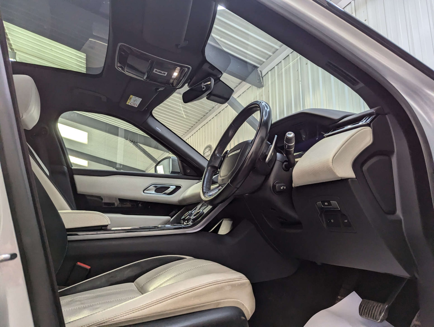 Used Land Rover Range Rover Velar 2018 for sale - 76600903: Photo 50