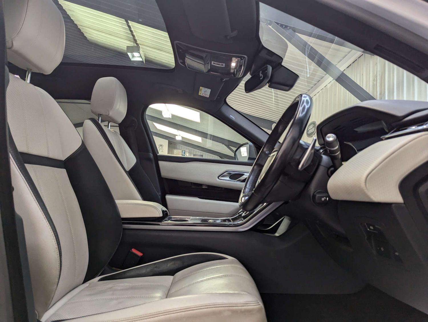 Used Land Rover Range Rover Velar 2018 for sale - 76600903: Photo 52