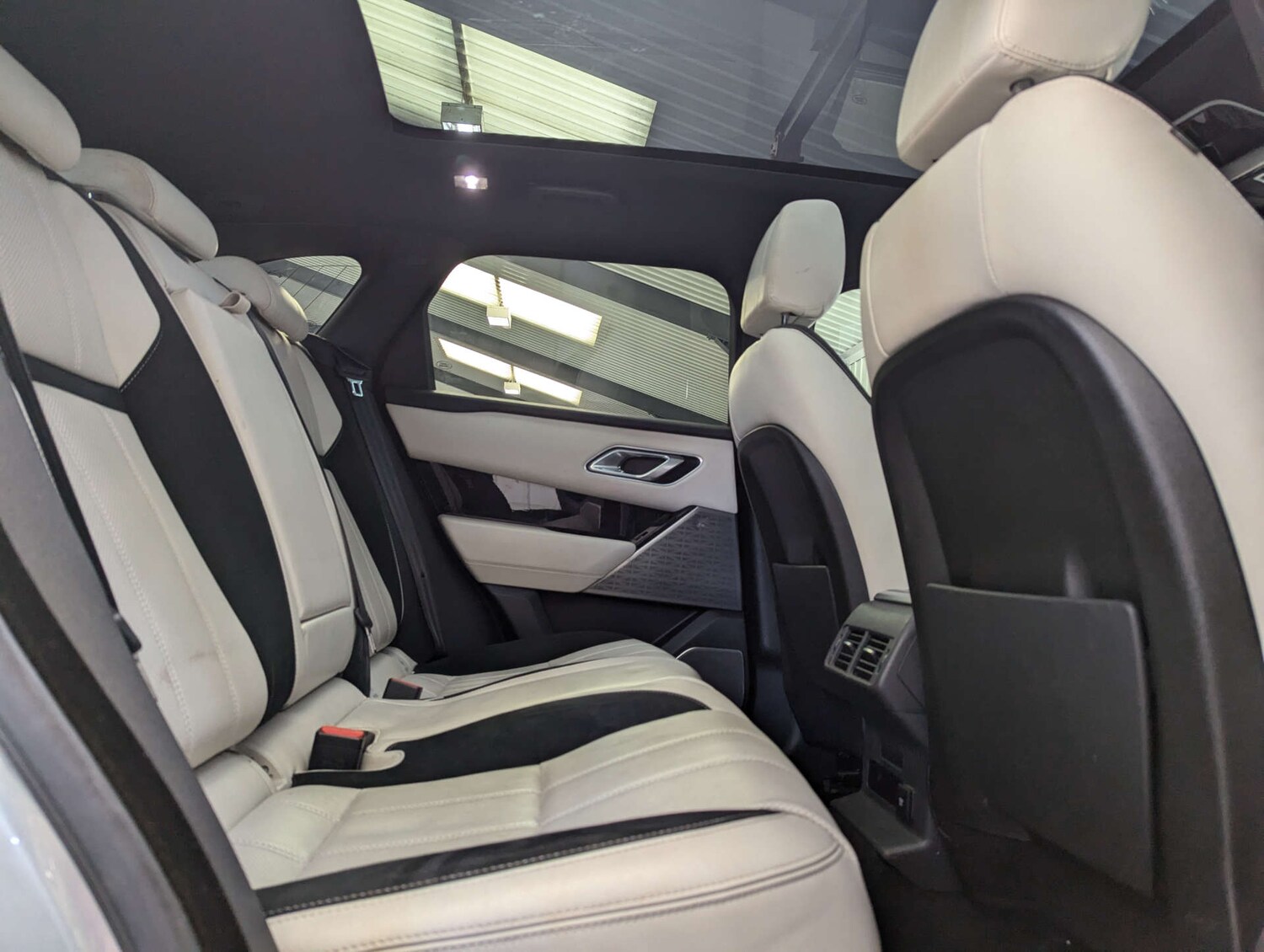 Used Land Rover Range Rover Velar 2018 for sale - 76600903: Photo 64