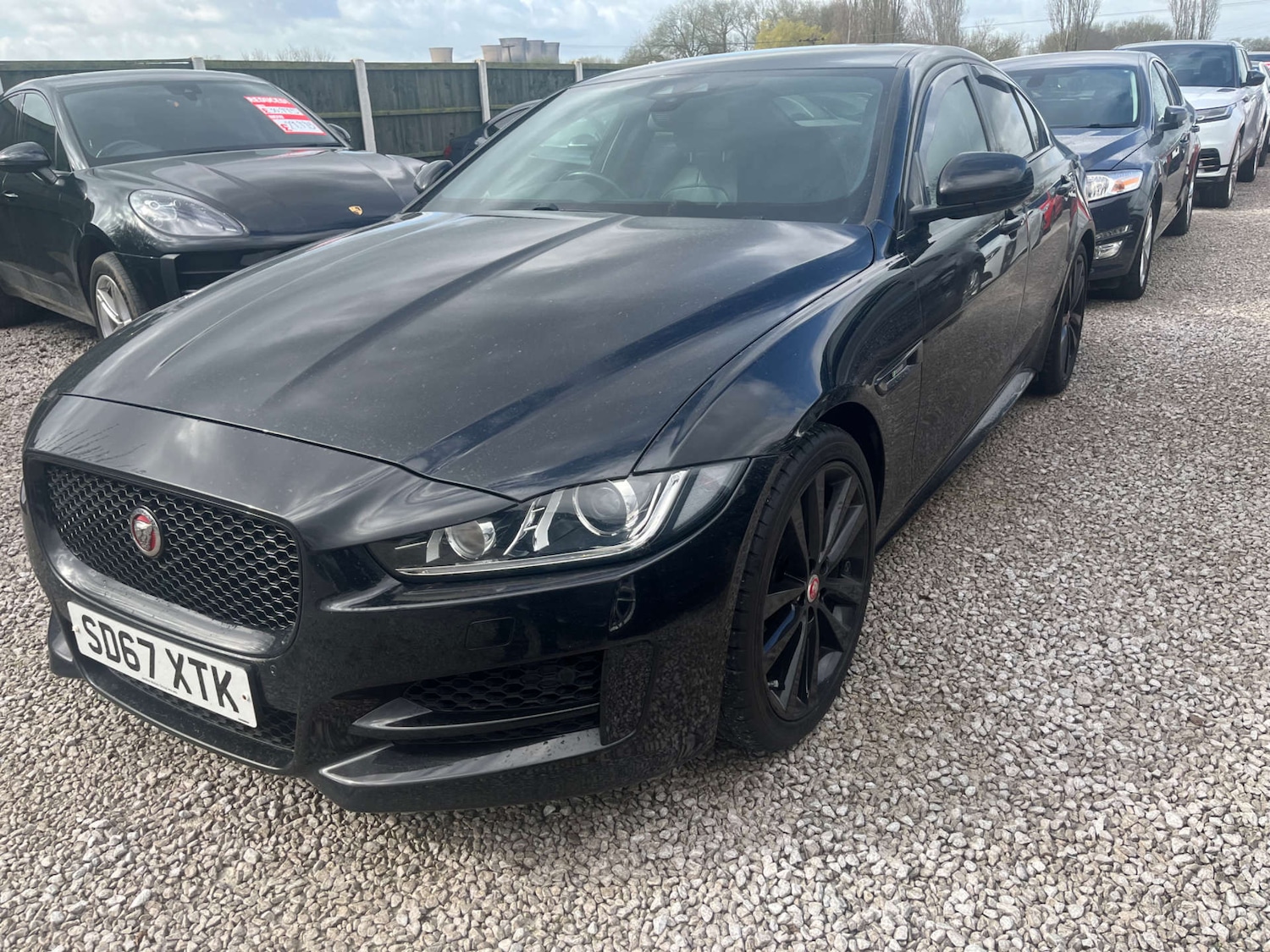 Used Jaguar XE 2017 for sale - 78088761: Photo 11