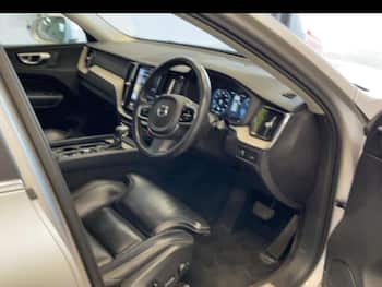 Used Volvo XC60 2017 for sale - 79755923: Photo