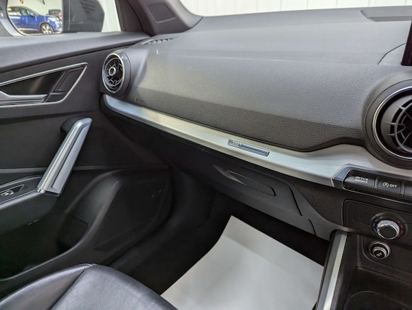 Used Audi Q2 2018 for sale - 76278161: Photo 87