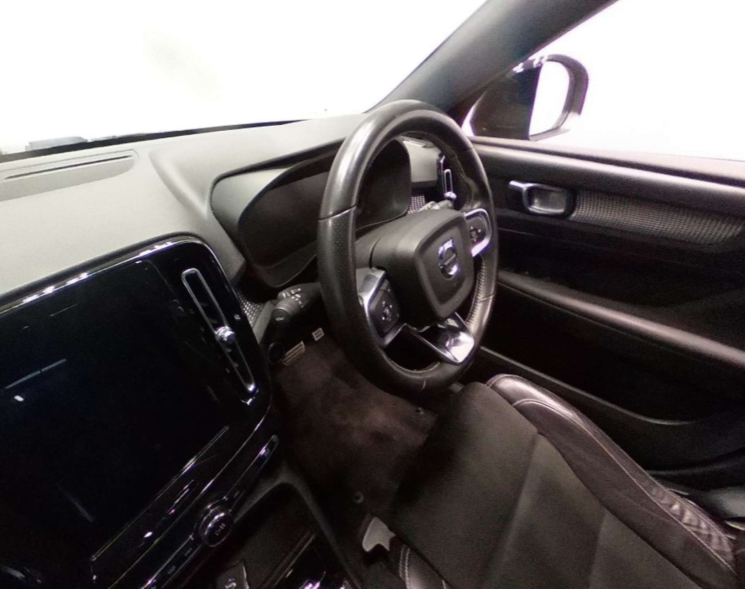 Used Volvo XC40 2020 for sale - 77228445: Photo 21