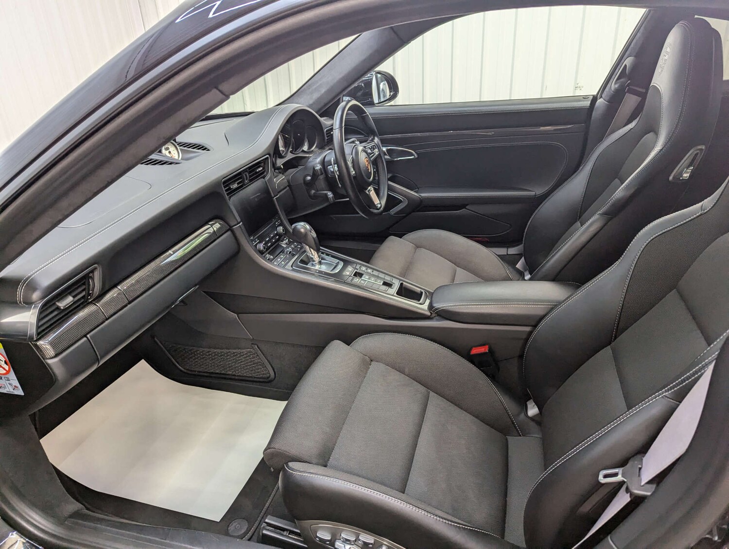 Used Porsche 911 2017 for sale - 76600897: Photo 51