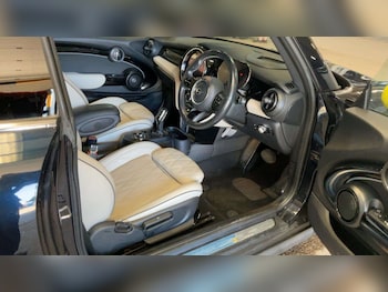 Used MINI Hatch 2021 for sale - 79077779: Photo