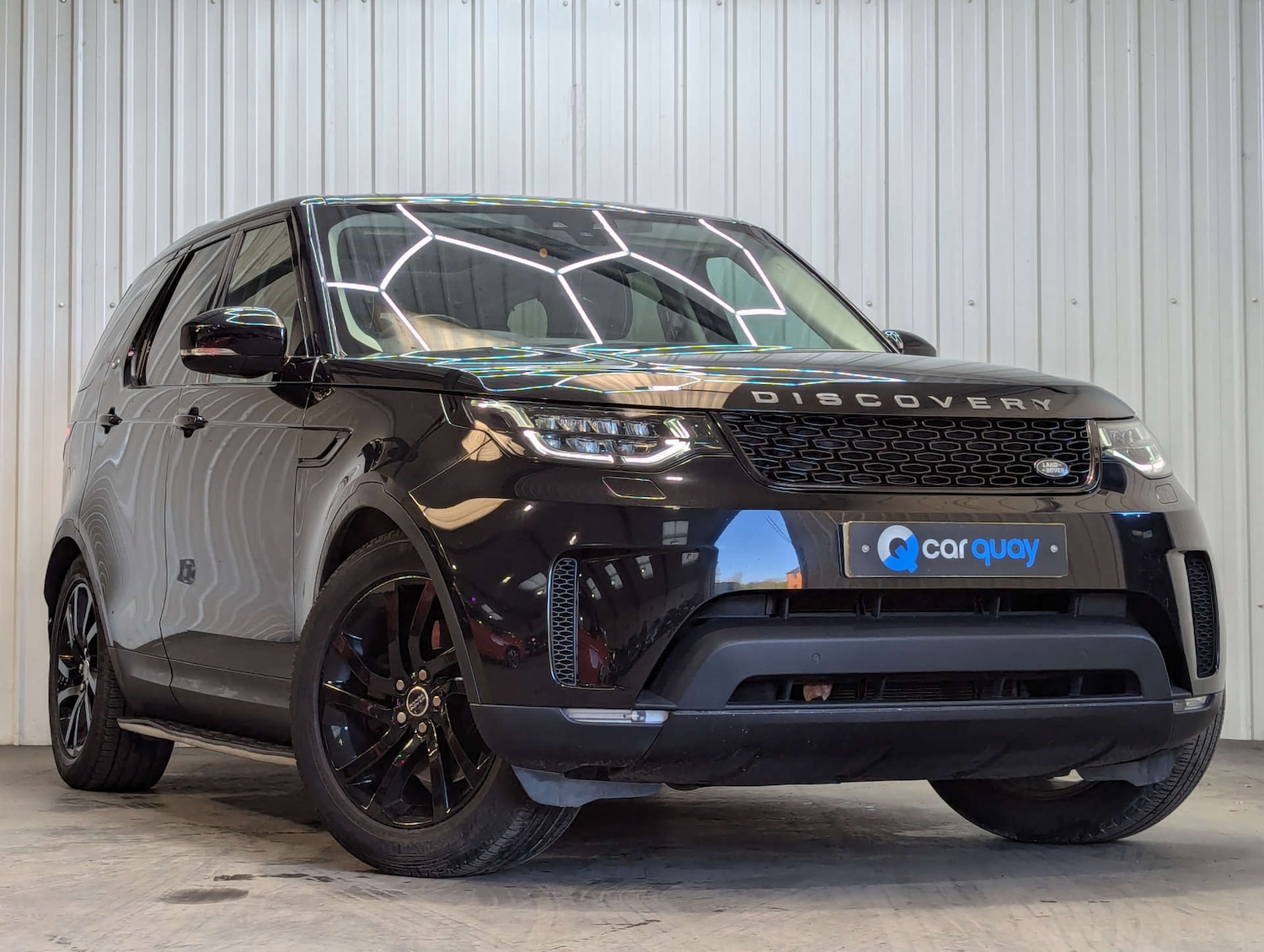 Used Land Rover Discovery 2017 for sale - 77195905: Photo 4