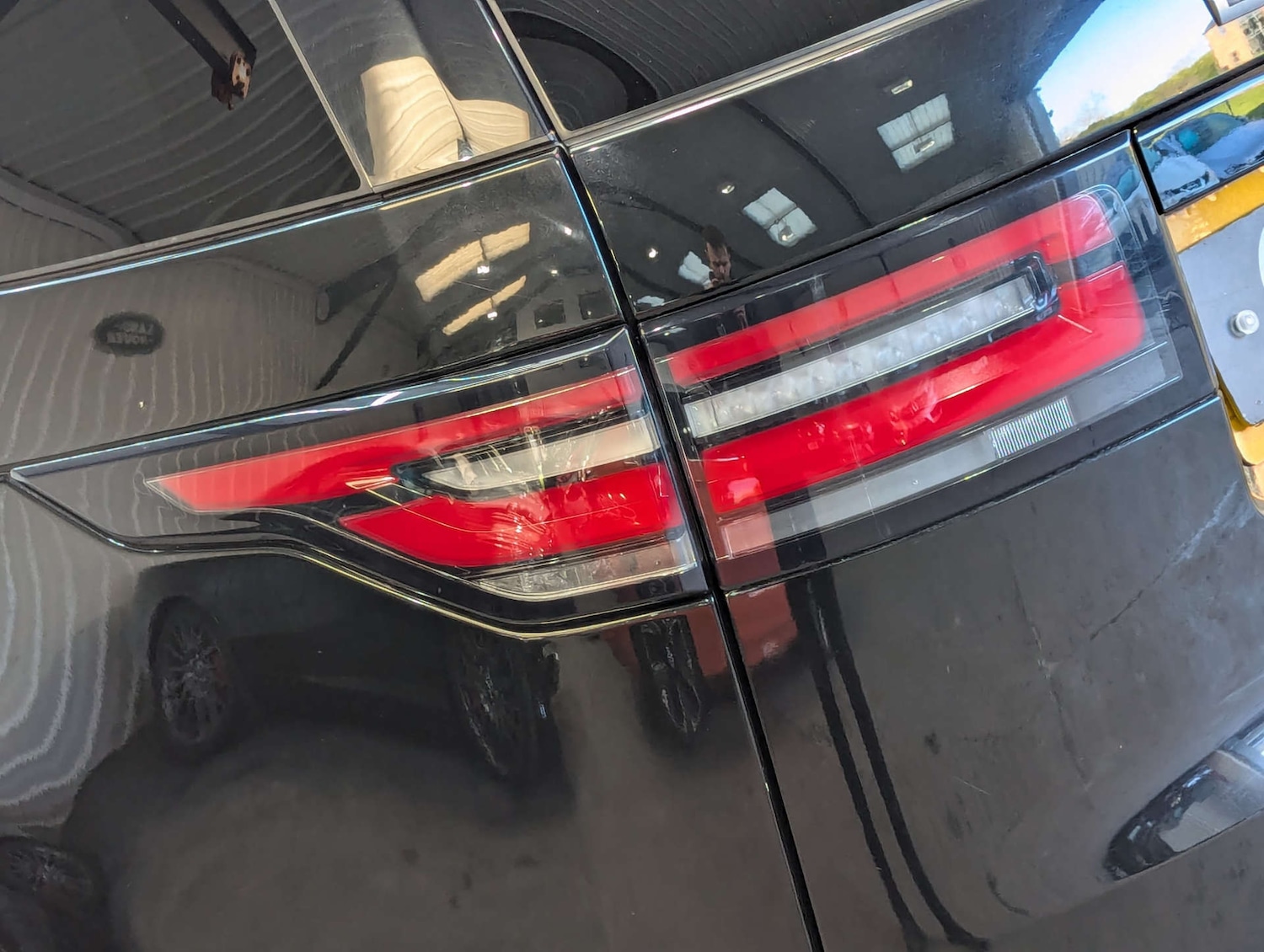 Used Land Rover Discovery 2017 for sale - 77195905: Photo 41