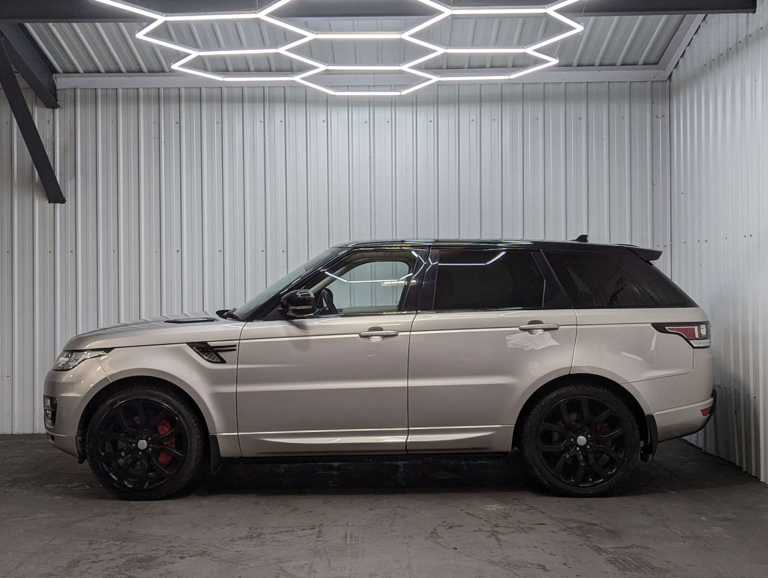 Used Land Rover Range Rover Sport 2016 for sale - 77676607: Photo 13