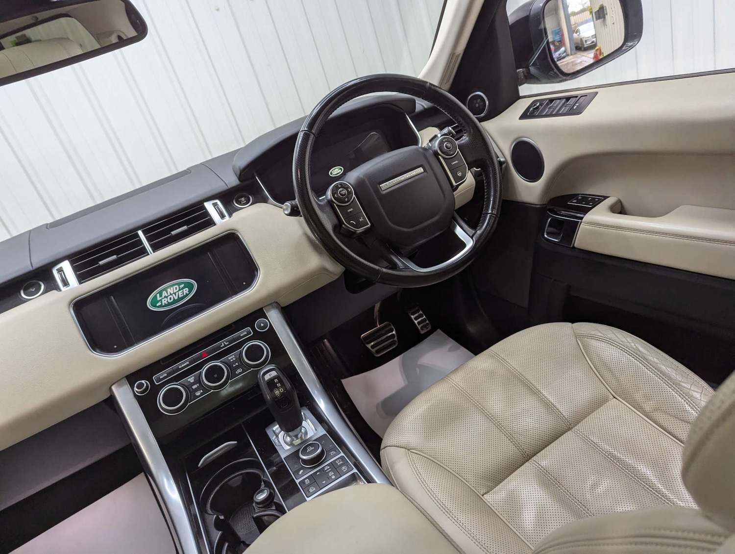 Used Land Rover Range Rover Sport 2016 for sale - 77676607: Photo 47