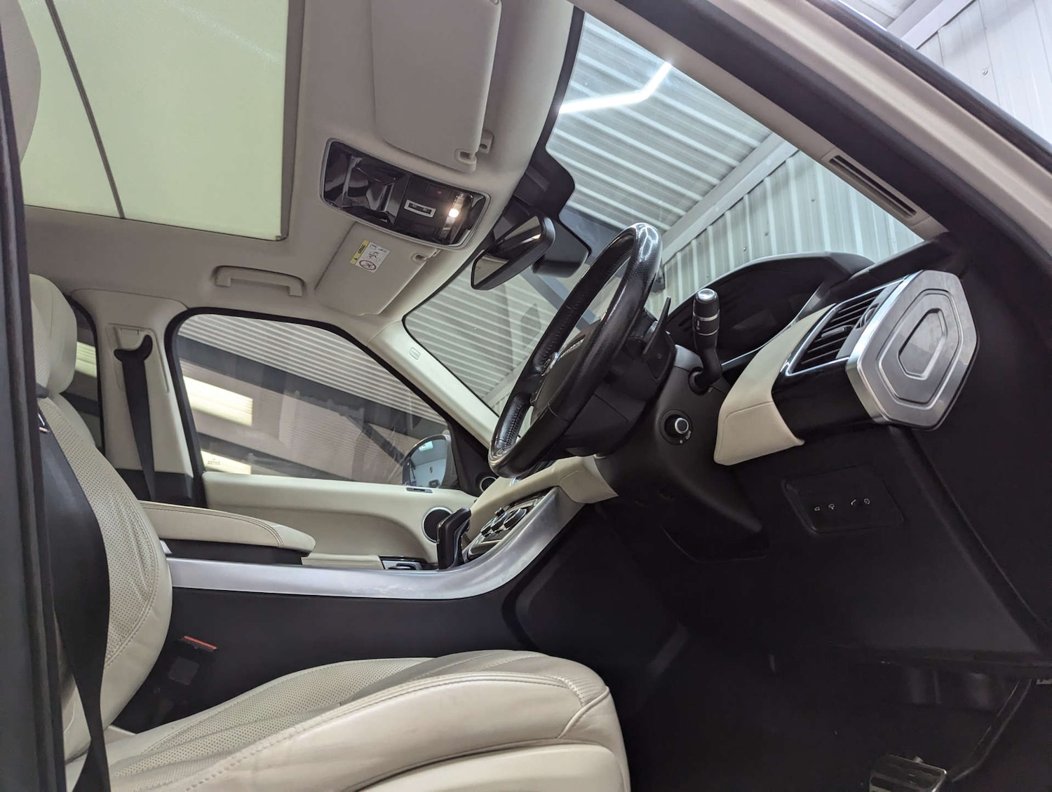 Used Land Rover Range Rover Sport 2016 for sale - 77676607: Photo 50