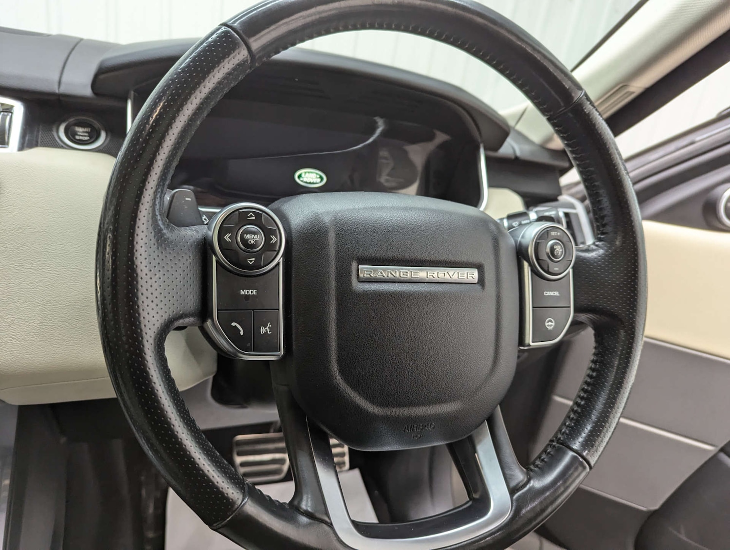 Used Land Rover Range Rover Sport 2016 for sale - 77676607: Photo 79