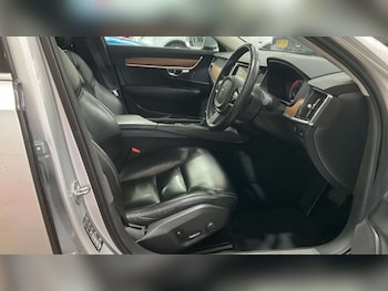 Used Volvo S90 2018 for sale - 75953540: Photo