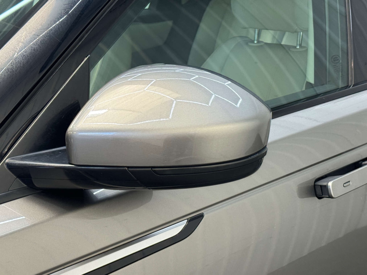 Used Land Rover Range Rover Velar 2018 for sale - 76278500: Photo 30