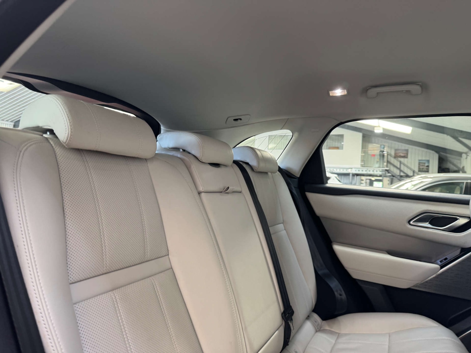 Used Land Rover Range Rover Velar 2018 for sale - 76278500: Photo 64