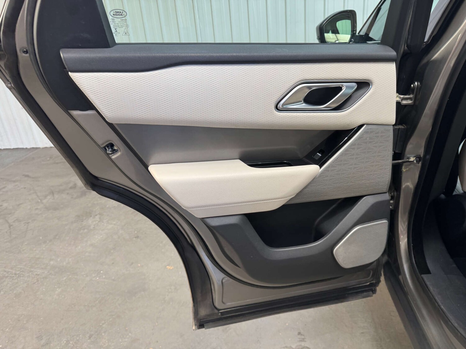 Used Land Rover Range Rover Velar 2018 for sale - 76278500: Photo 71