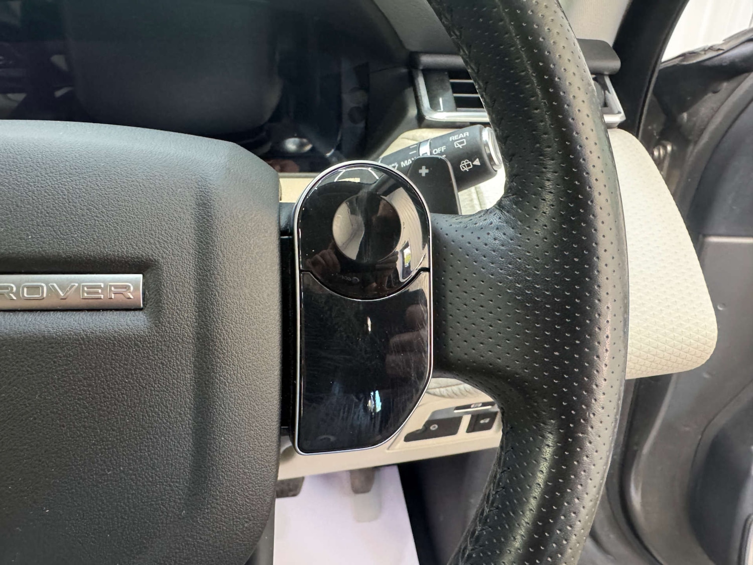 Used Land Rover Range Rover Velar 2018 for sale - 76278500: Photo 77