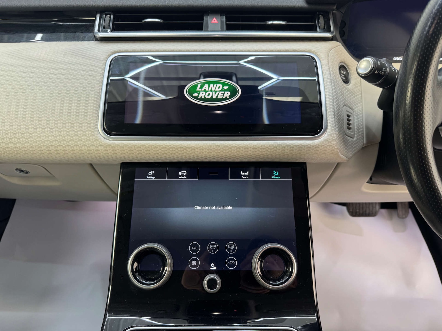 Used Land Rover Range Rover Velar 2018 for sale - 76278500: Photo 83