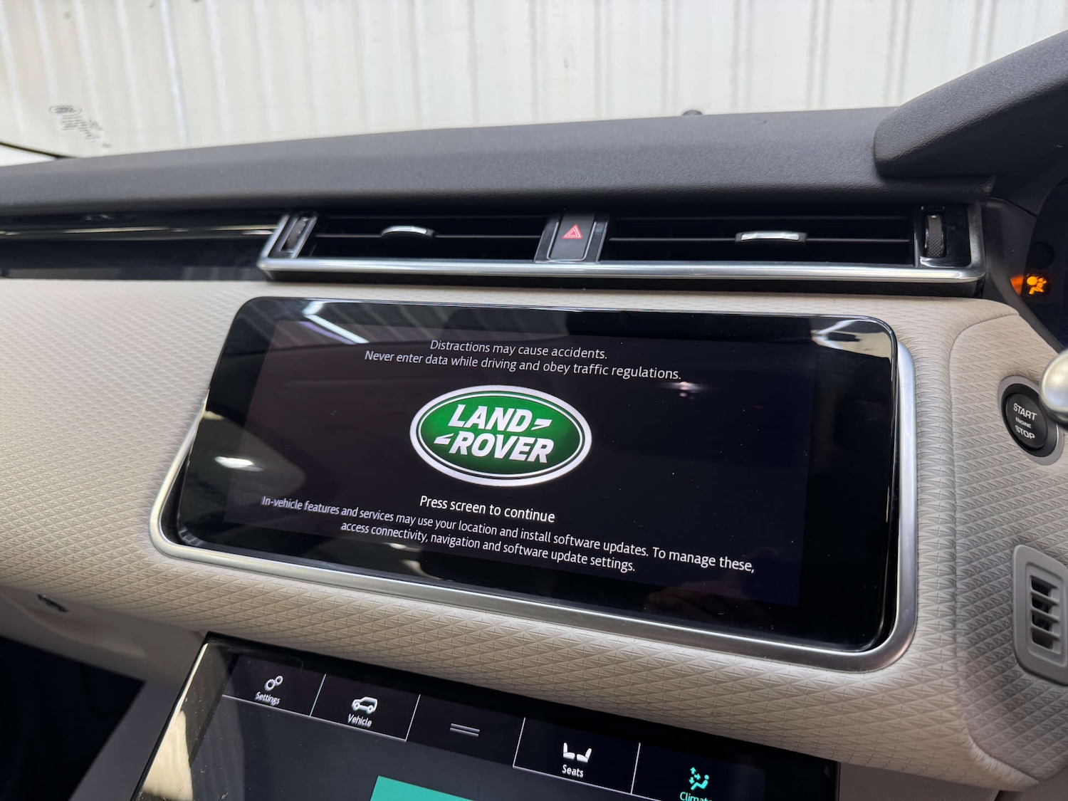 Used Land Rover Range Rover Velar 2018 for sale - 76278500: Photo 84
