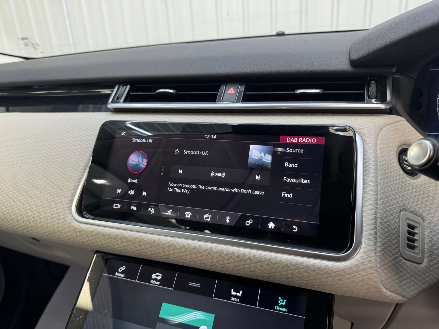 Used Land Rover Range Rover Velar 2018 for sale - 76278500: Photo 91