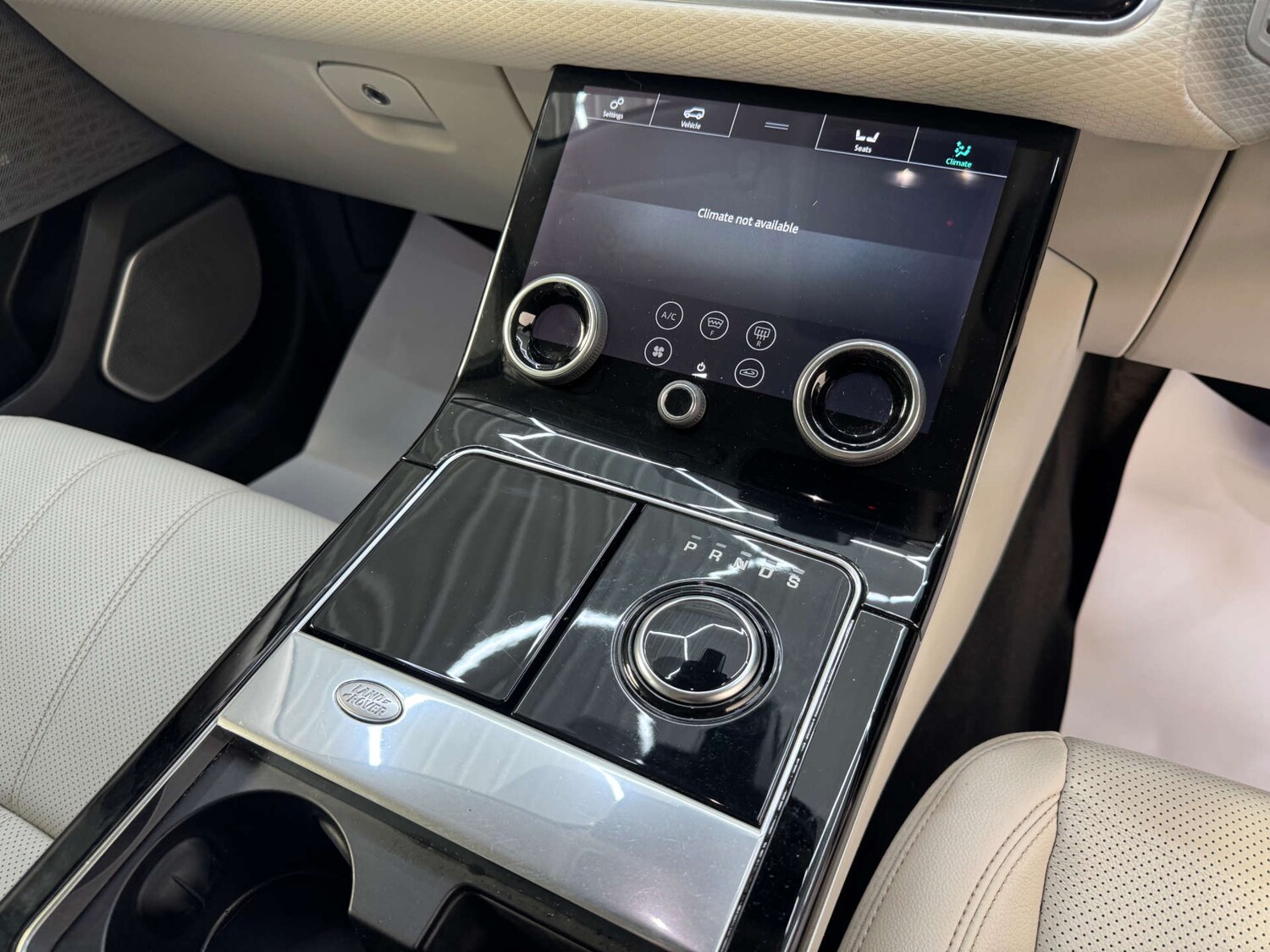 Used Land Rover Range Rover Velar 2018 for sale - 76278500: Photo 92