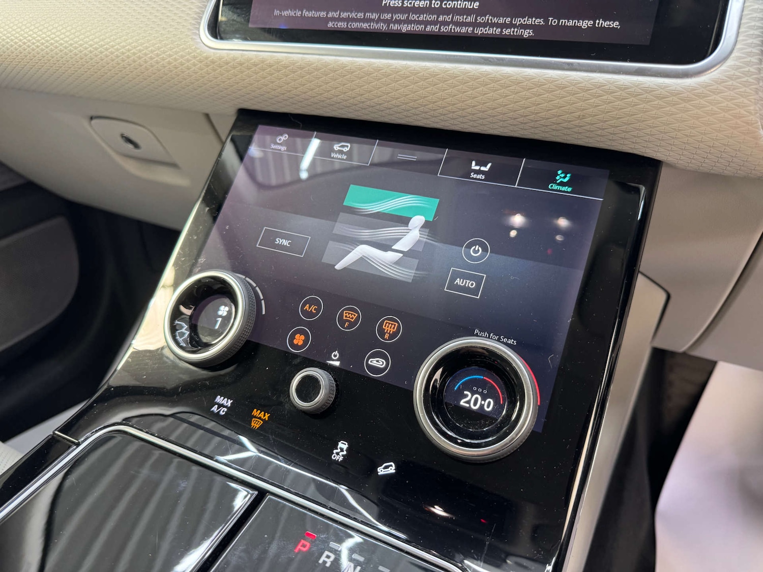 Used Land Rover Range Rover Velar 2018 for sale - 76278500: Photo 93