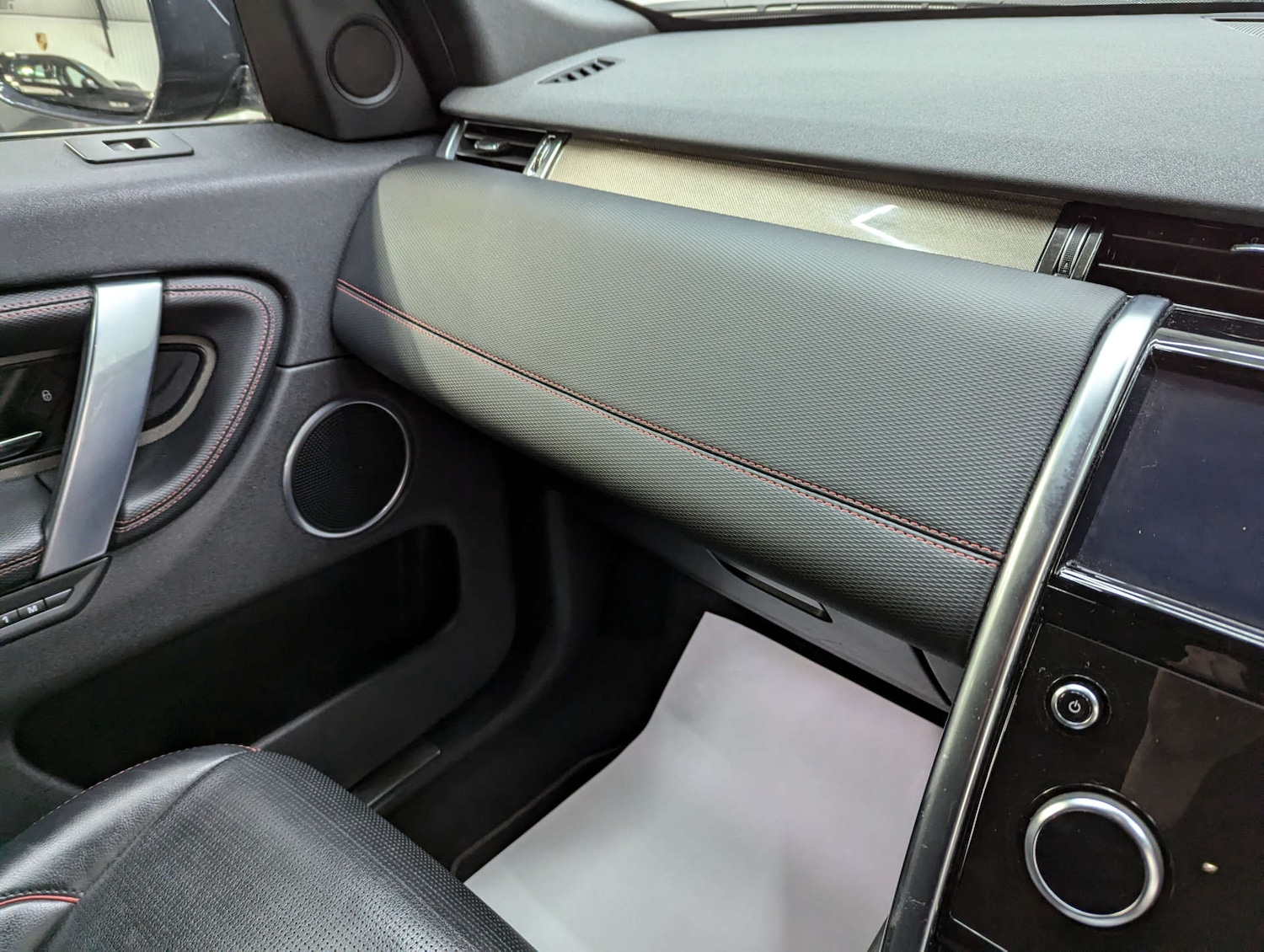 Used Land Rover Discovery Sport 2020 for sale - 77813568: Photo 92