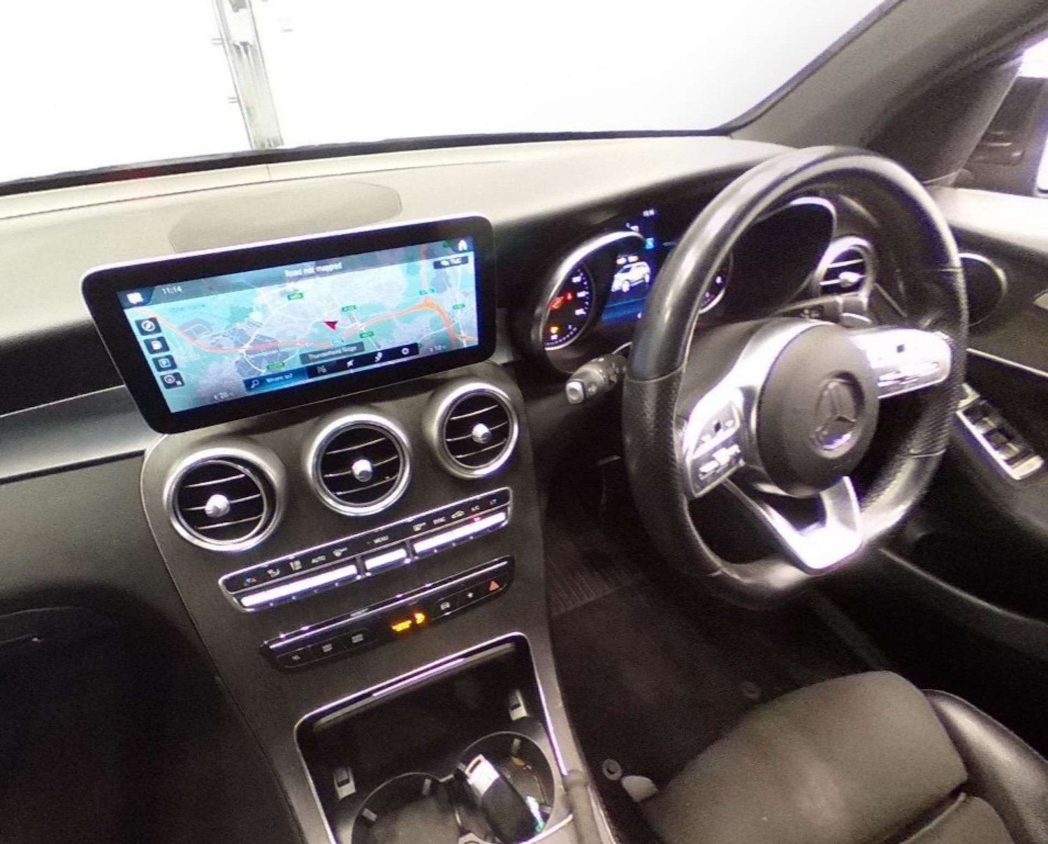 Used Mercedes-Benz GLC 2019 for sale - 77211818: Photo 3