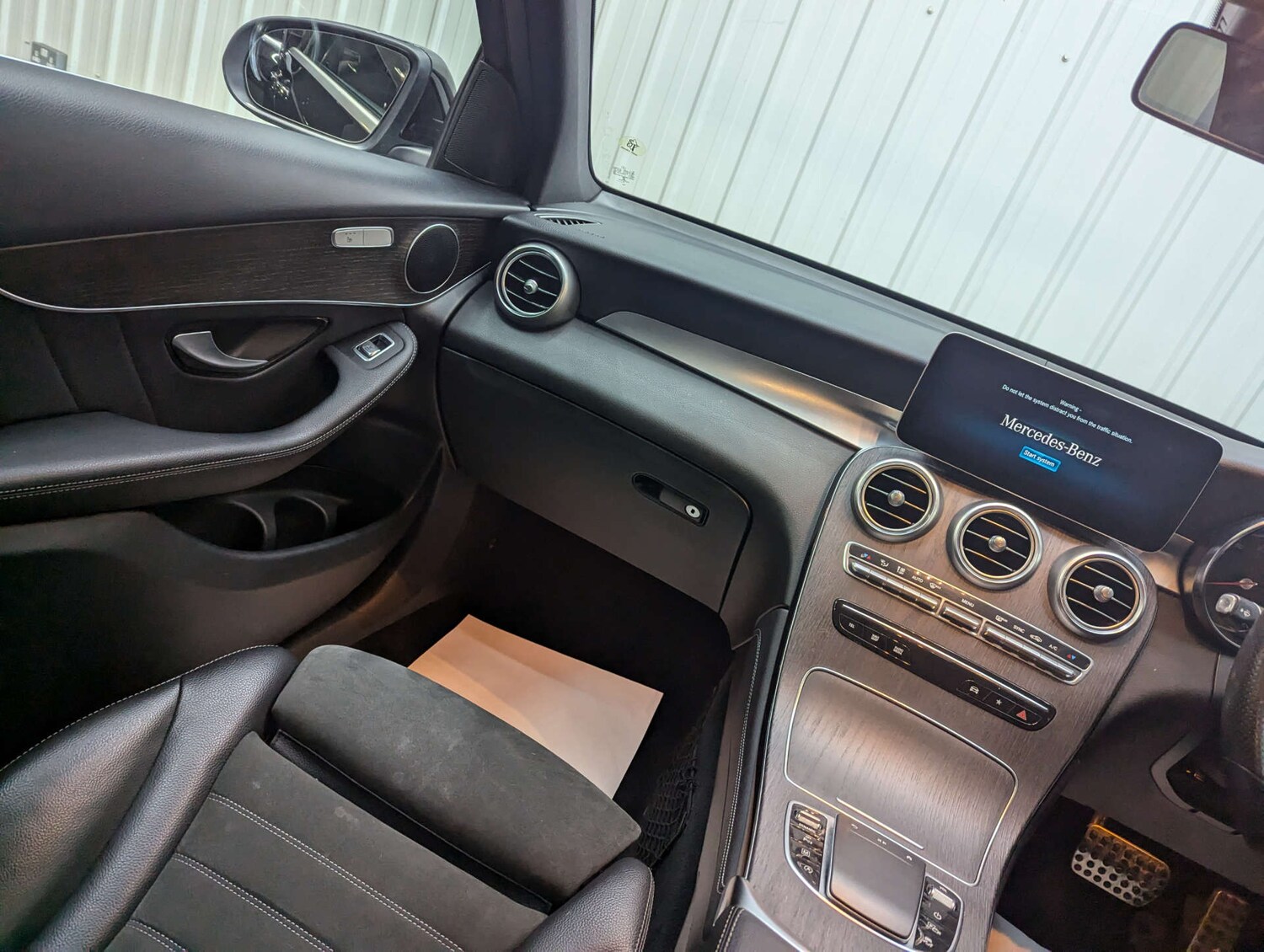 Used Mercedes-Benz GLC 2019 for sale - 77211818: Photo 47