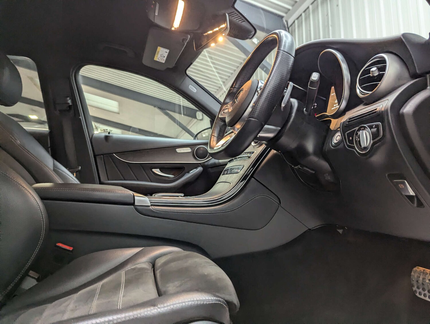 Used Mercedes-Benz GLC 2019 for sale - 77211818: Photo 52