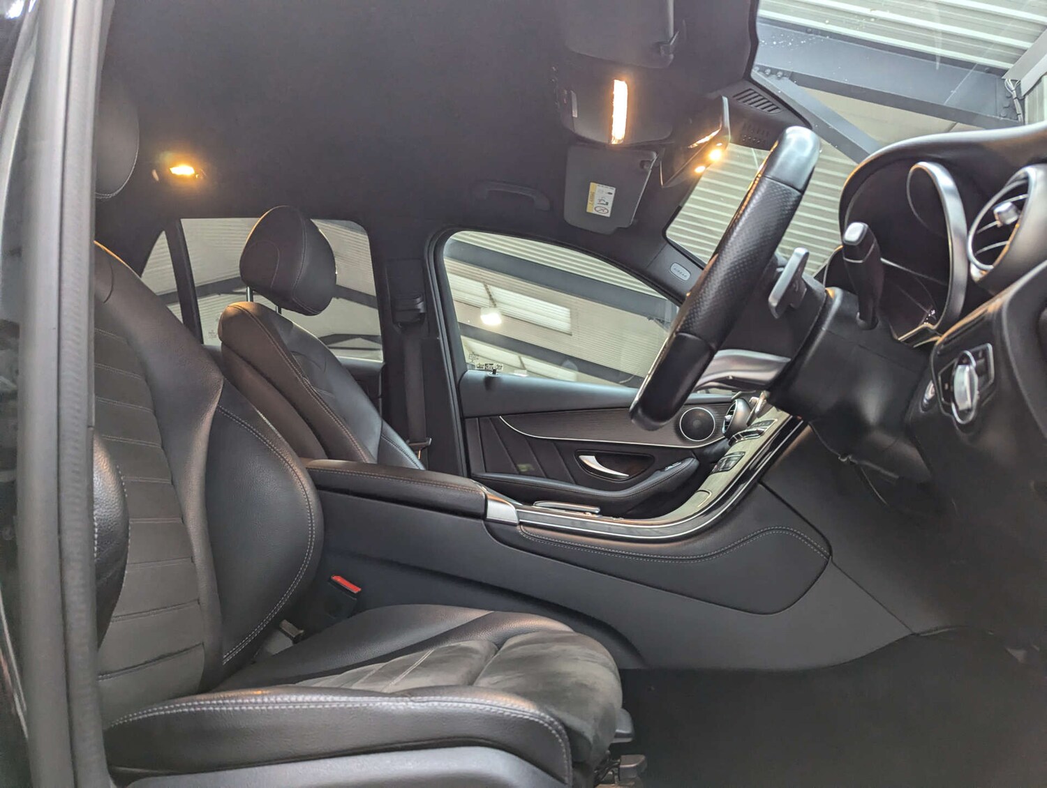 Used Mercedes-Benz GLC 2019 for sale - 77211818: Photo 54