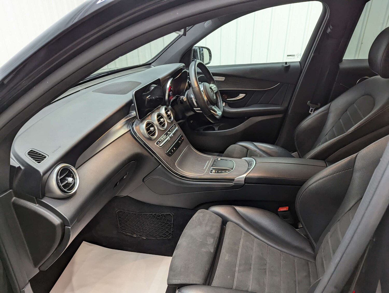 Used Mercedes-Benz GLC 2019 for sale - 77211818: Photo 57