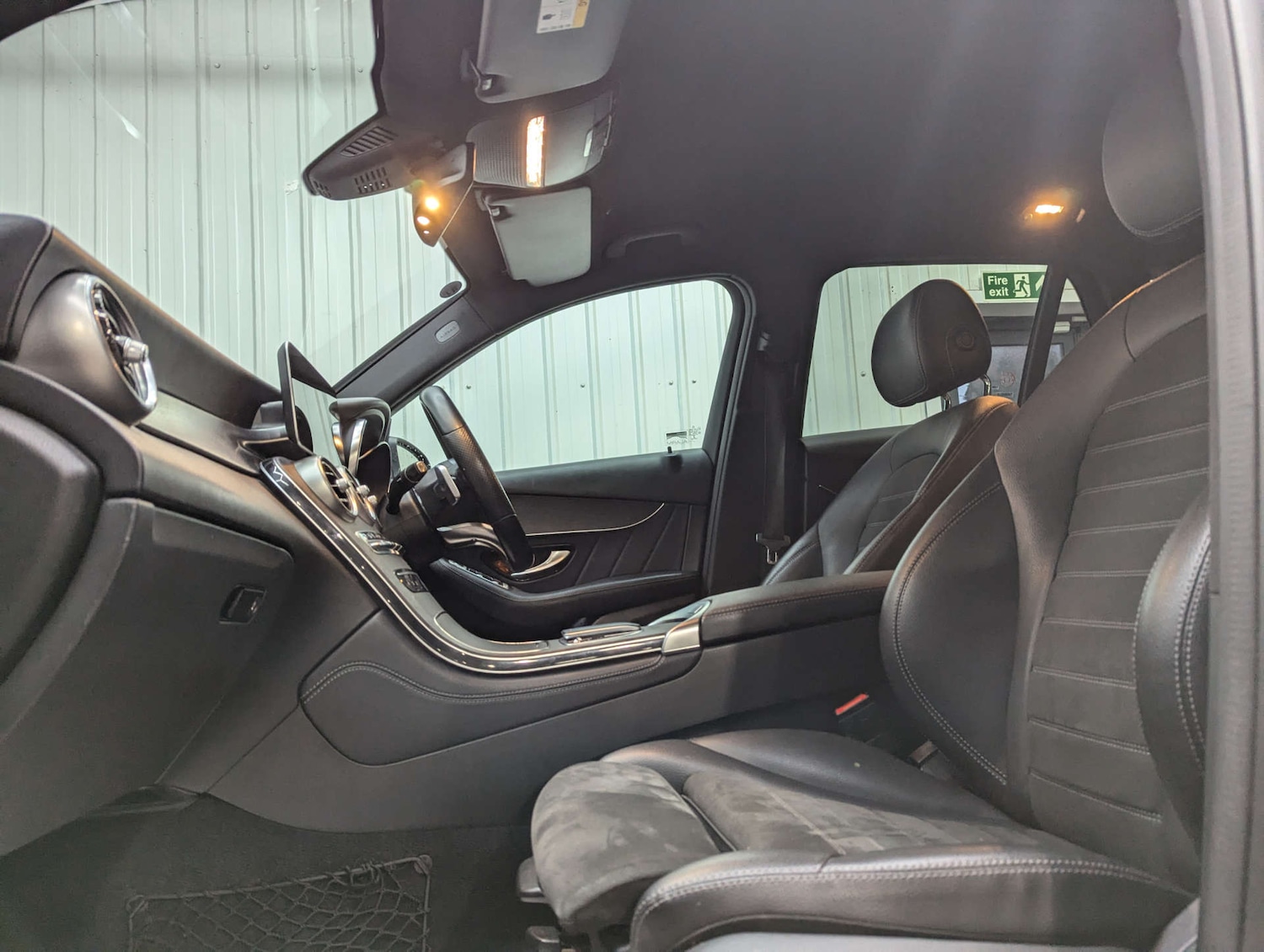 Used Mercedes-Benz GLC 2019 for sale - 77211818: Photo 60