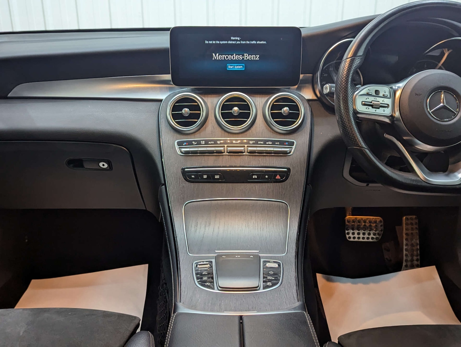 Used Mercedes-Benz GLC 2019 for sale - 77211818: Photo 74