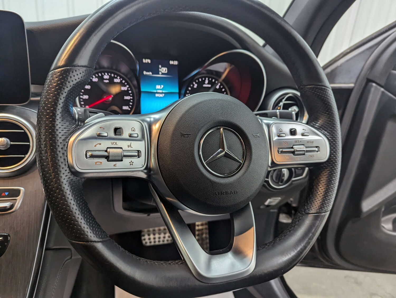 Used Mercedes-Benz GLC 2019 for sale - 77211818: Photo 82