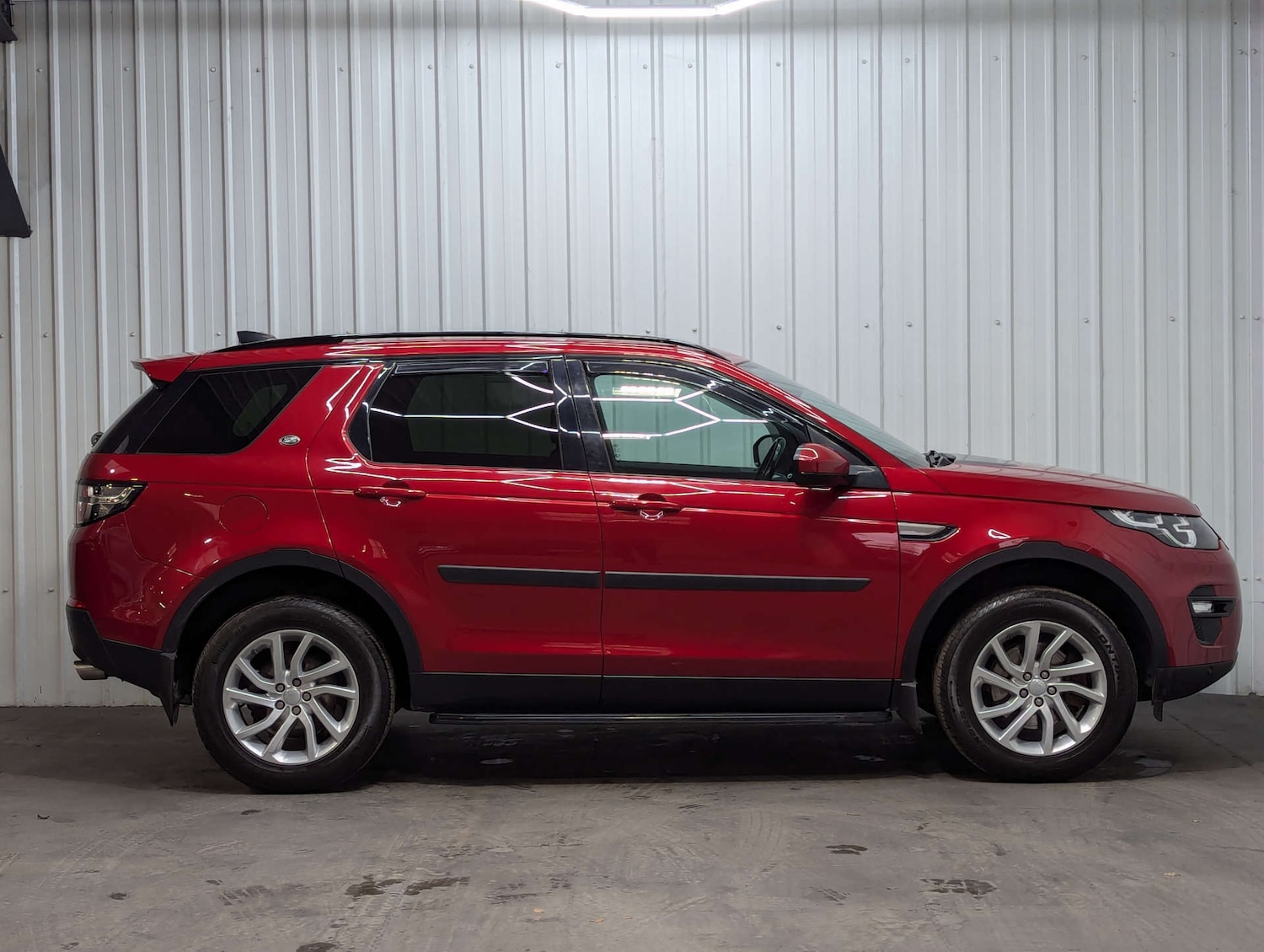 Used Land Rover Discovery Sport 2018 for sale - 76830005: Photo 13