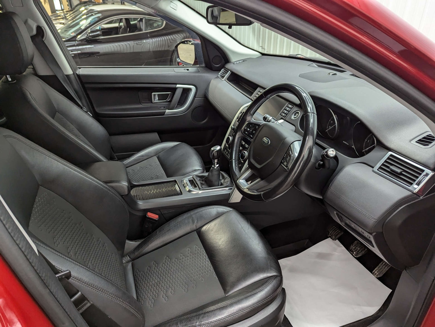 Used Land Rover Discovery Sport 2018 for sale - 76830005: Photo 50