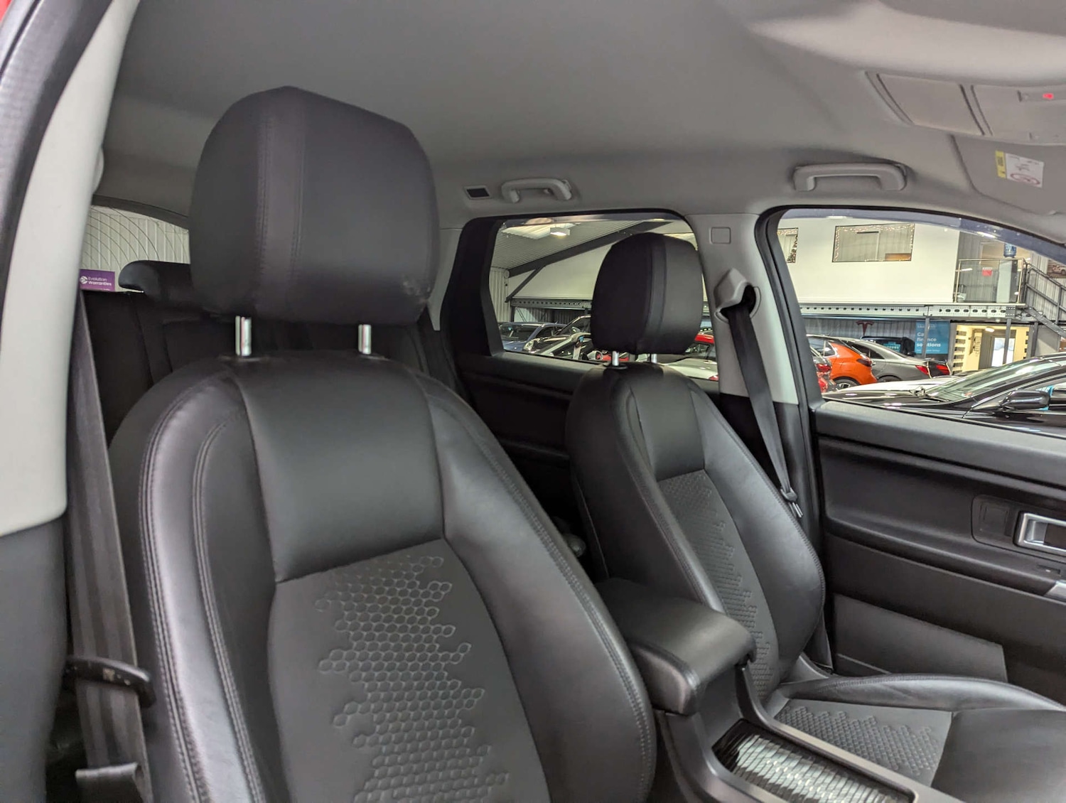 Used Land Rover Discovery Sport 2018 for sale - 76830005: Photo 52