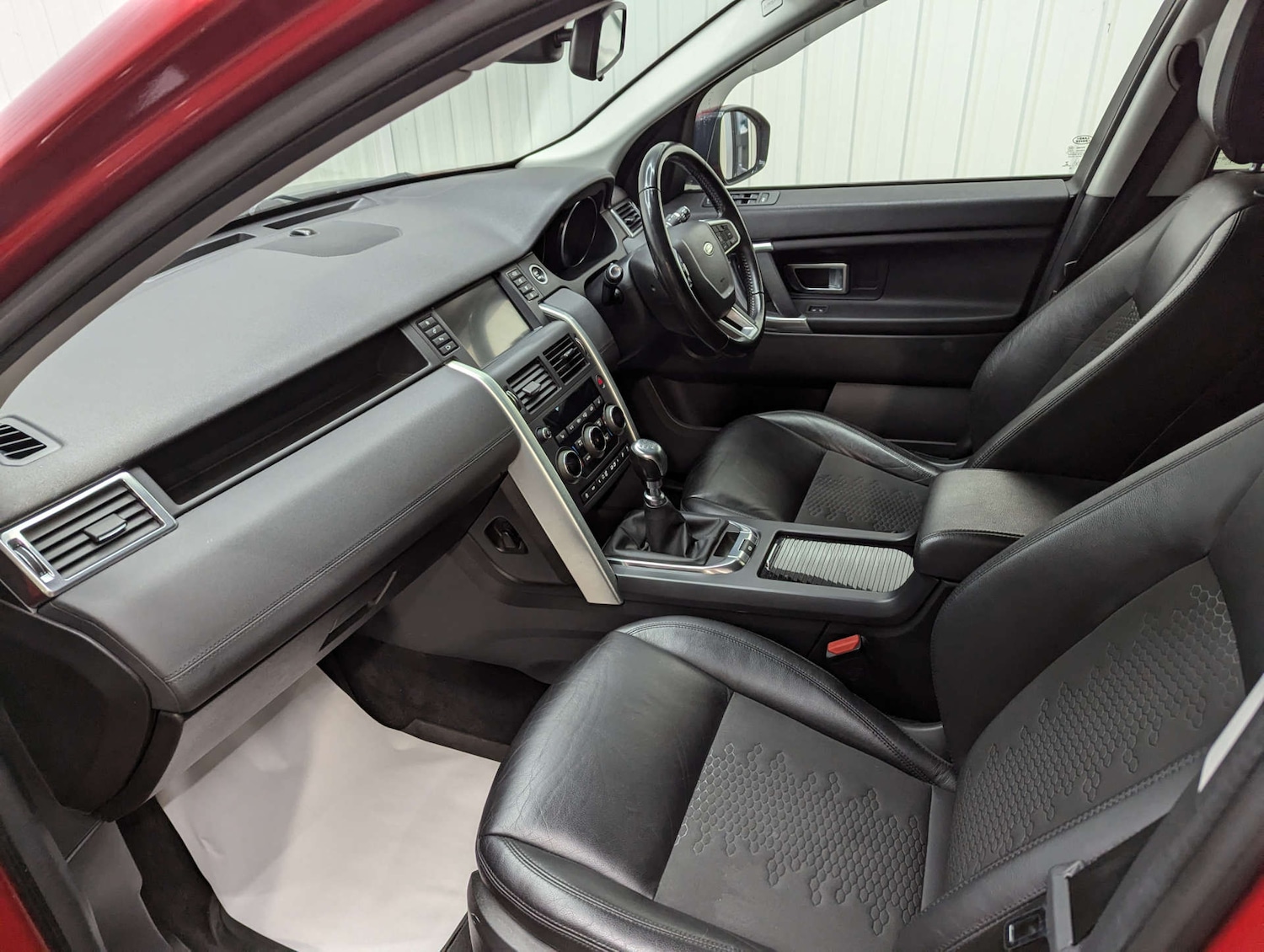 Used Land Rover Discovery Sport 2018 for sale - 76830005: Photo 56