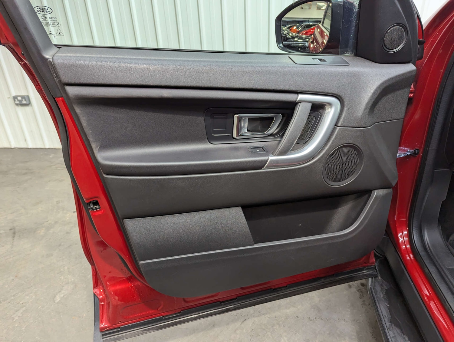 Used Land Rover Discovery Sport 2018 for sale - 76830005: Photo 60