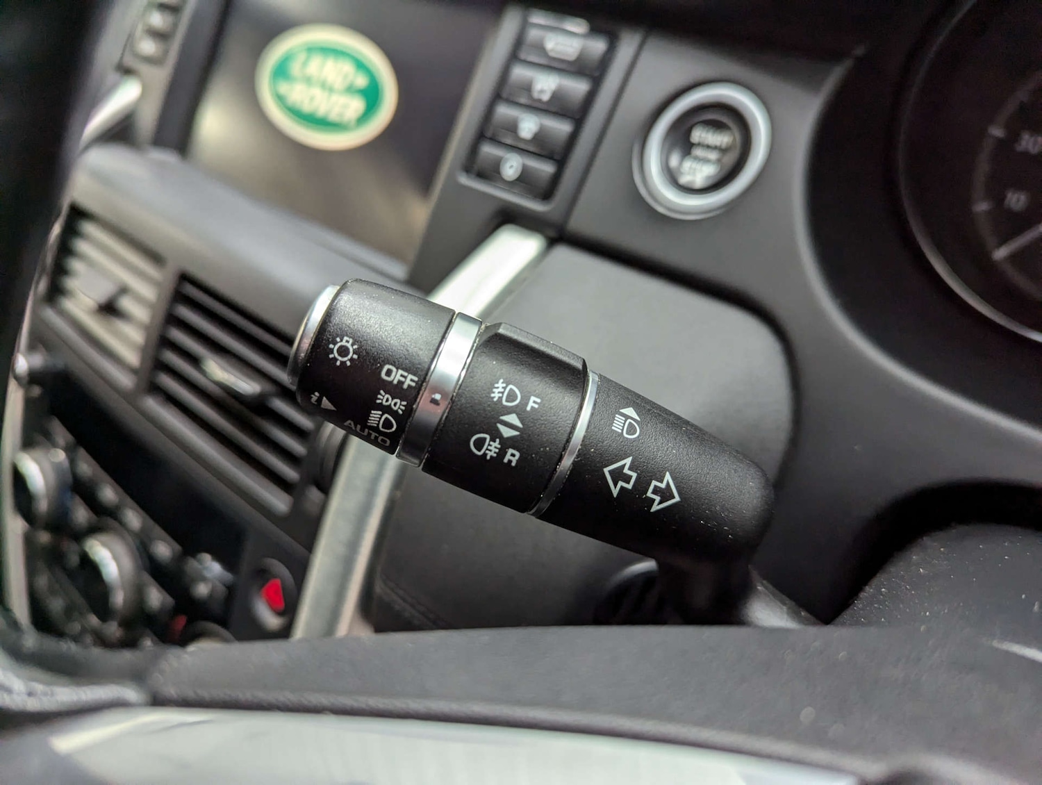 Used Land Rover Discovery Sport 2018 for sale - 76830005: Photo 73