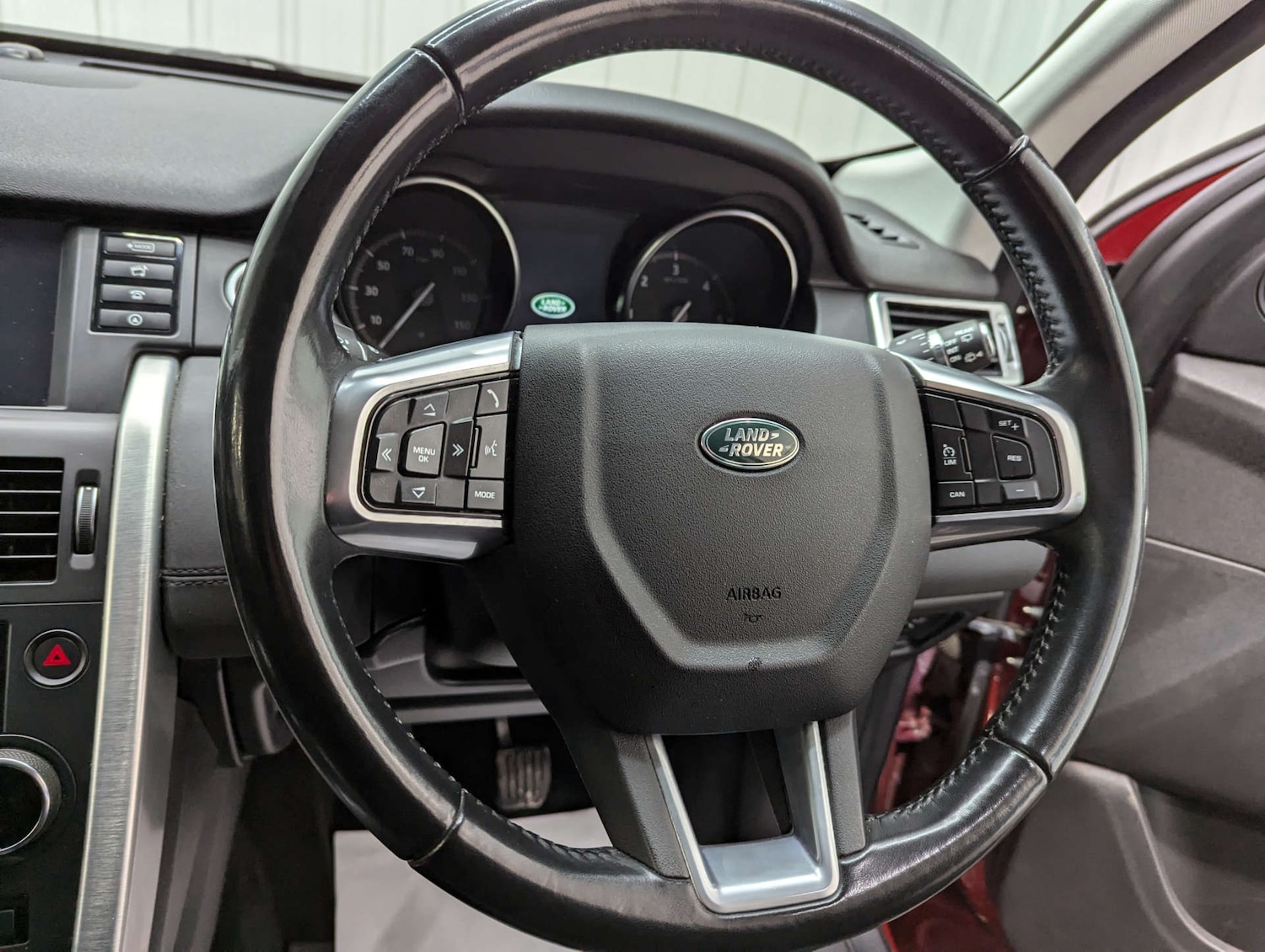 Used Land Rover Discovery Sport 2018 for sale - 76830005: Photo 78