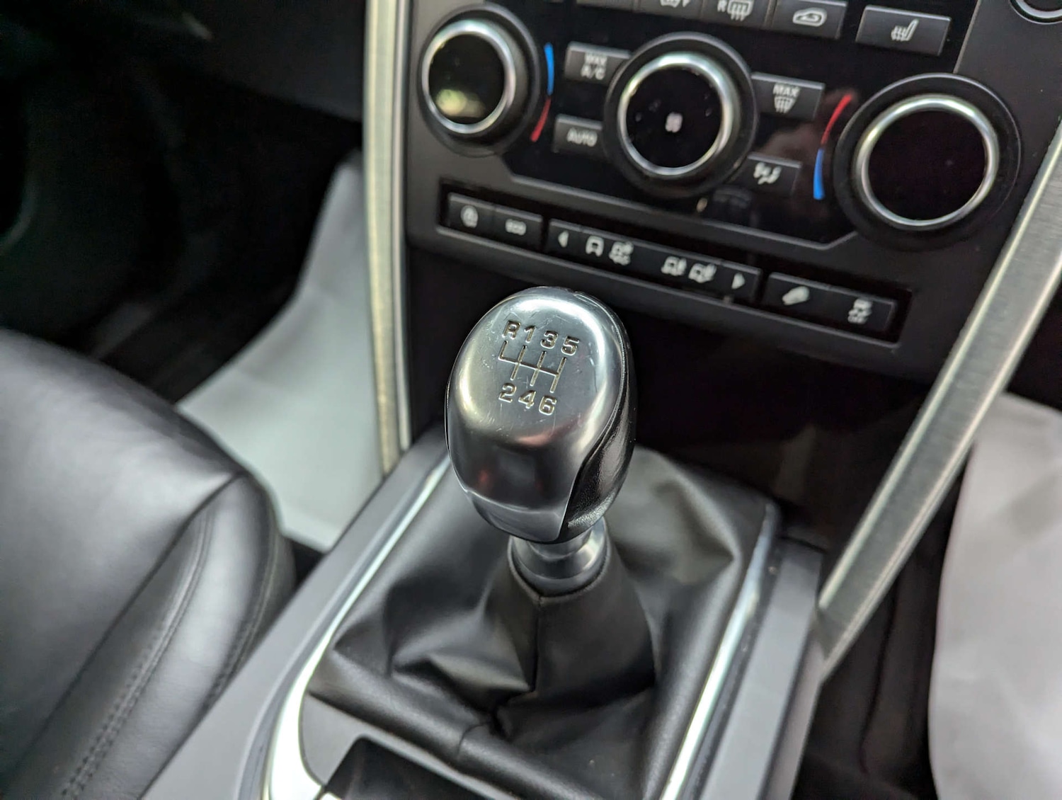 Used Land Rover Discovery Sport 2018 for sale - 76830005: Photo 91