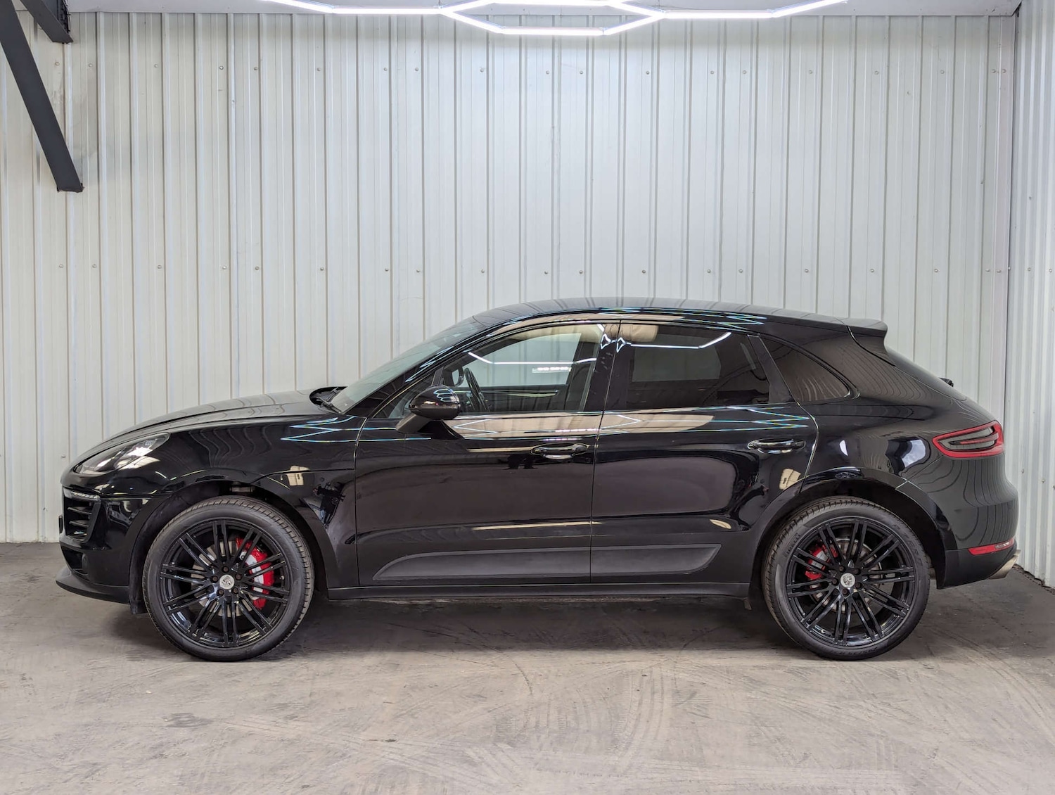 Used Porsche Macan 2017 for sale - 76005363: Photo 17
