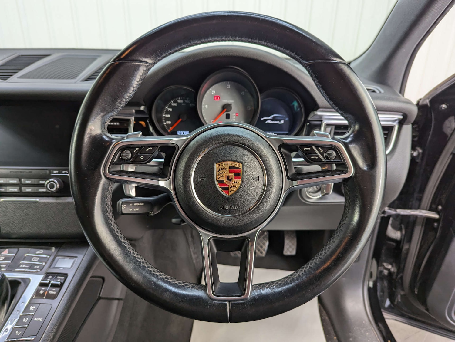 Used Porsche Macan 2017 for sale - 76005363: Photo 75